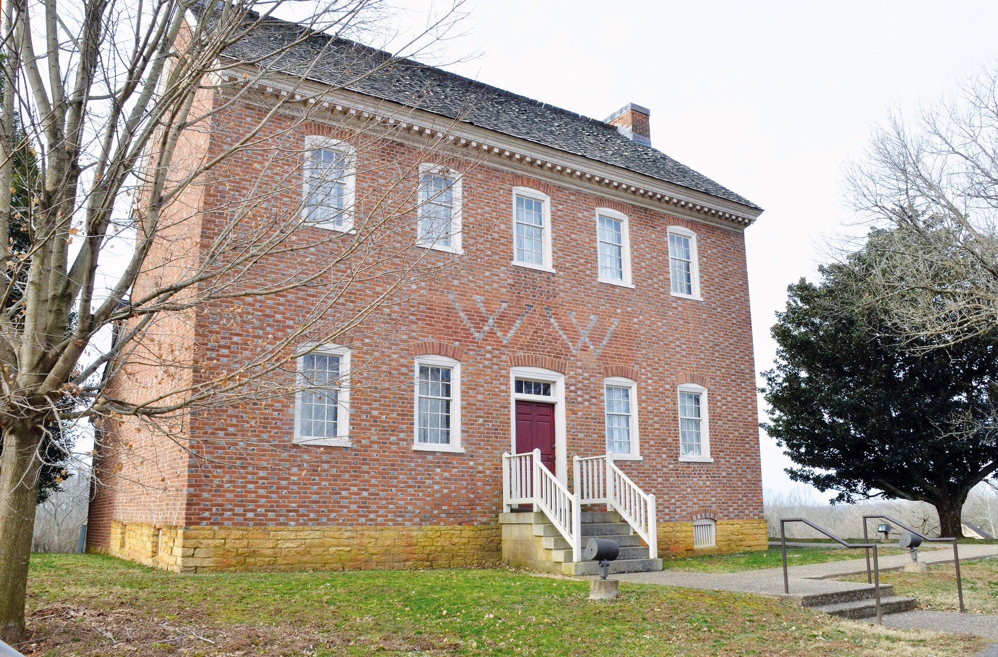 Lincoln County takes ownership of William Whitley House property The