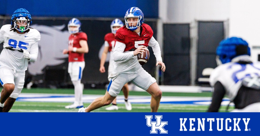 Calzada, Boley Provide Cats with Depth at Quarterback – UK Athletics Photo